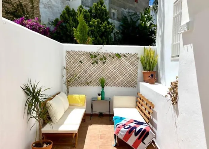 Luminoso Apartamento Con Patio Conil Centro